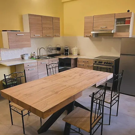 Quadrilocale Della Stazione Apartment *